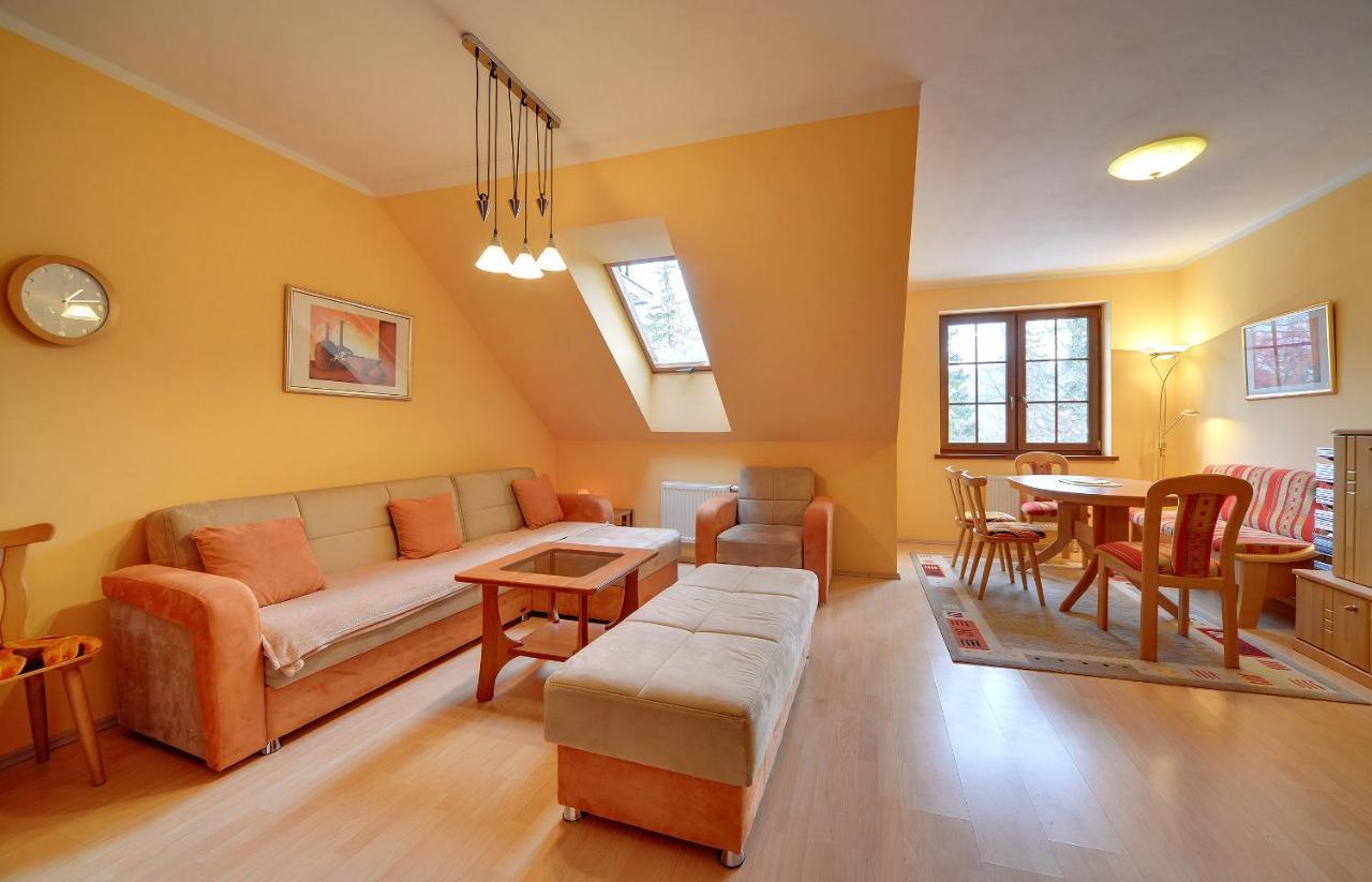 Zolty Apartament Sun Seasons 24 W Karpaczu Z Balkonem By Noclegi Renters Extérieur photo