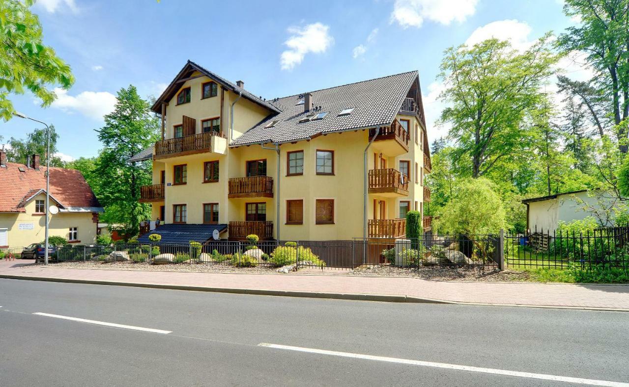 Zolty Apartament Sun Seasons 24 W Karpaczu Z Balkonem By Noclegi Renters Extérieur photo
